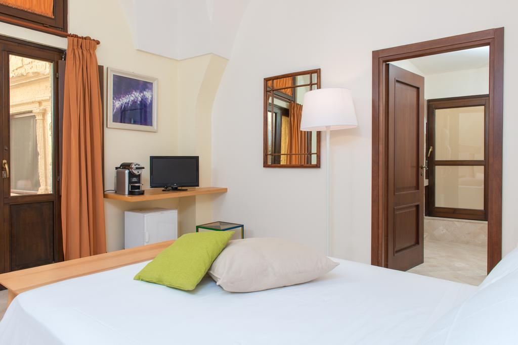 Suite Palace Castromediano Лече Екстериор снимка