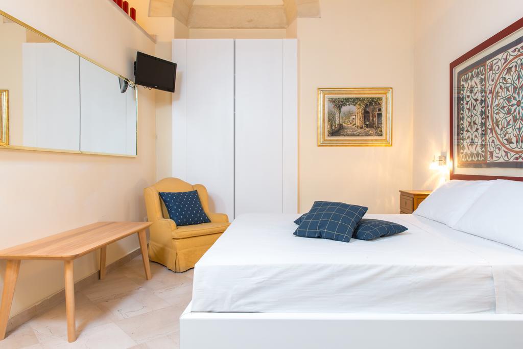 Suite Palace Castromediano Лече Екстериор снимка