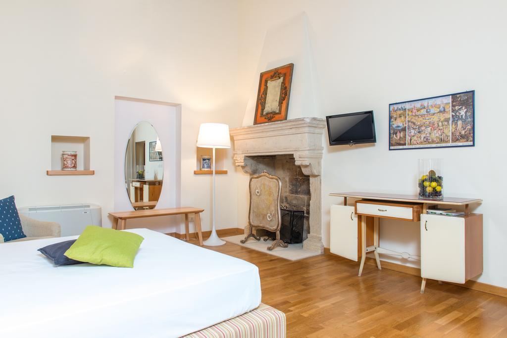 Suite Palace Castromediano Лече Екстериор снимка